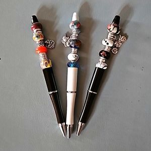 Beaded black ink pens X 3 [NEW)